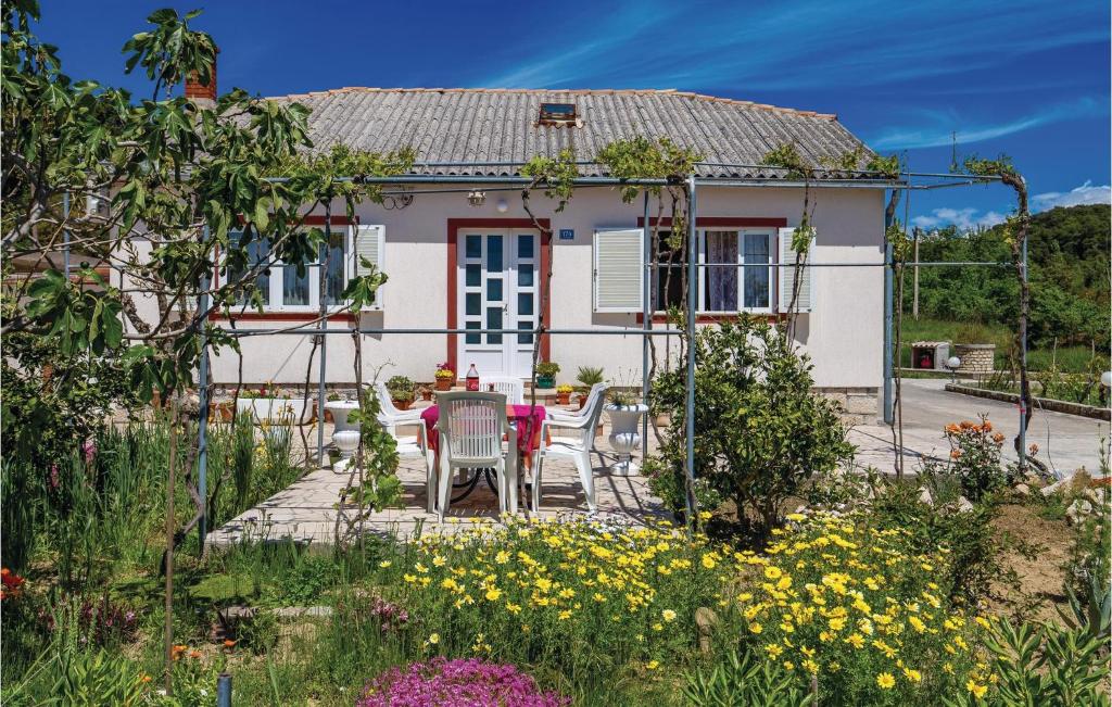 3 Bedroom Gorgeous Home In Kampor — photo 1