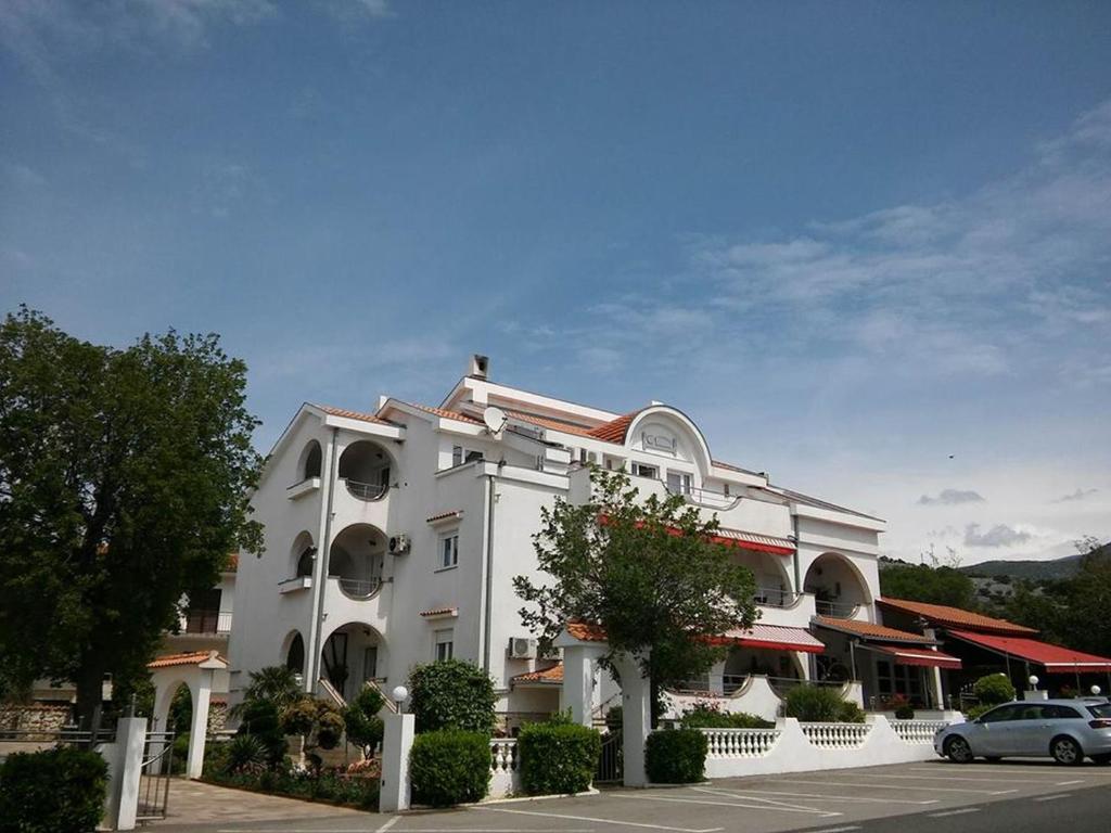 Guest house Garfild 2 — photo 1