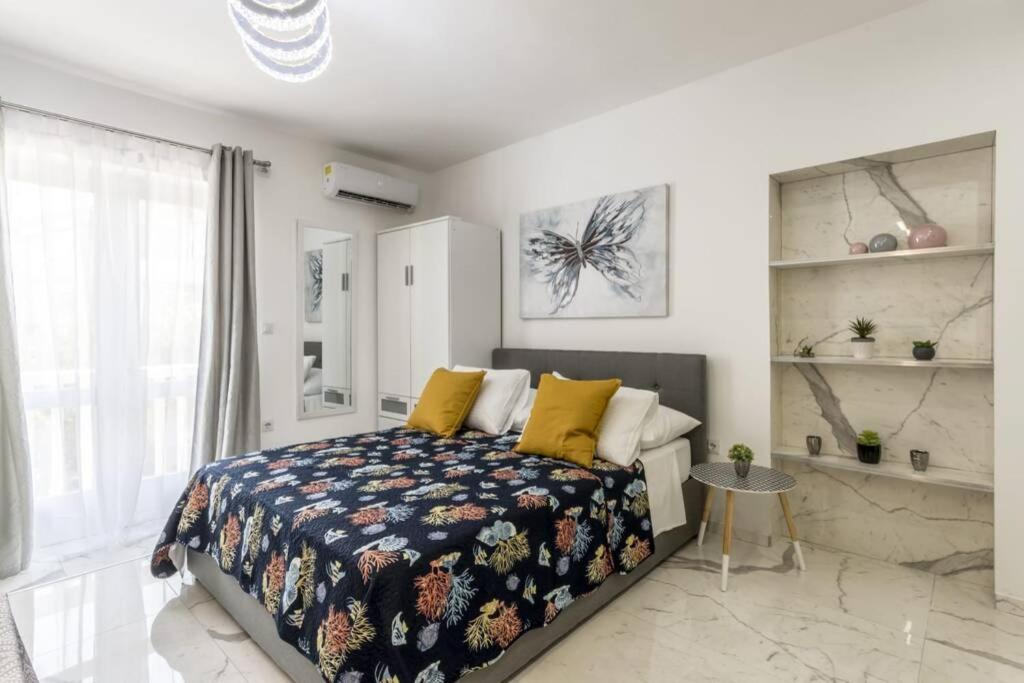 Royal Platinum Studio Apartment photo 2