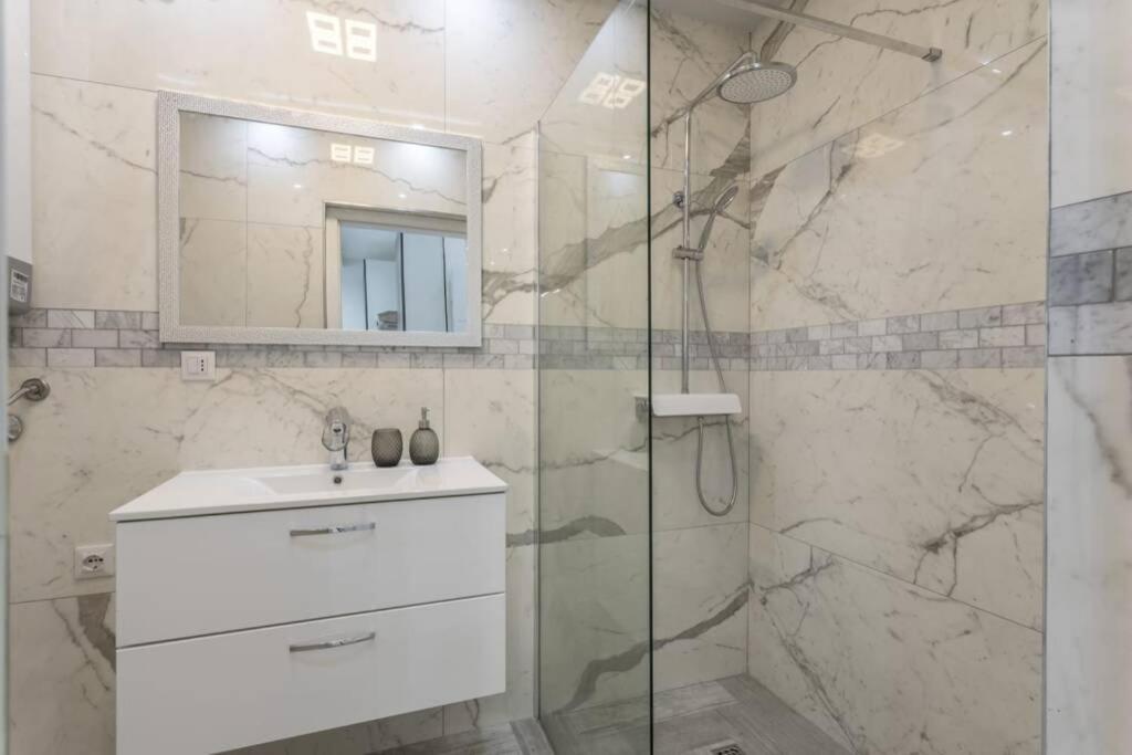 Royal Platinum Studio Apartment photo 3