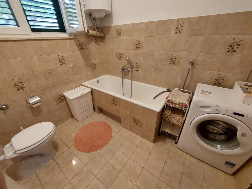 Spacious apartment Ita - near beach (terrace photo 3