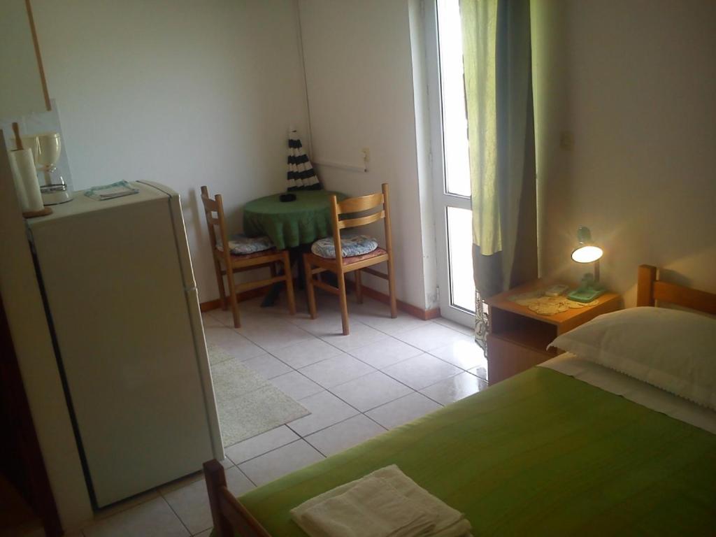 Studio Apartment in Hvar Town with Sea View — photo 1