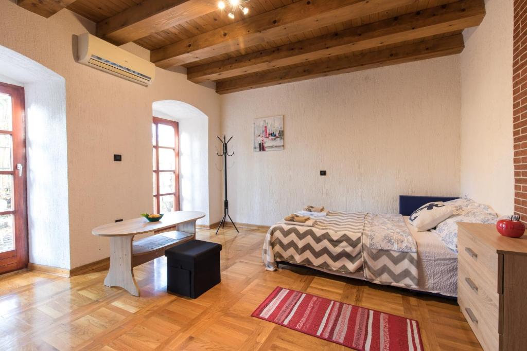 Rooms with WiFi Rijeka - 23293 photo 2