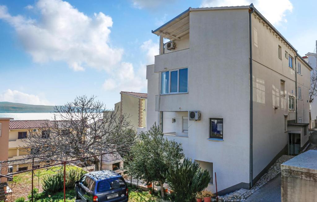 Two-Bedroom Apartment In Nemira photo 2