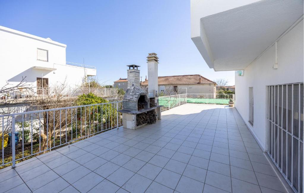 Stunning Apartment In Kastel Stafilic photo 3