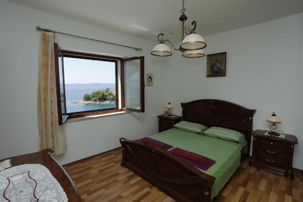 Family-friendly apartments with swimming pool Selca photo 2