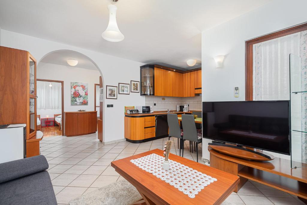 Sea View Apartment - Roberto — photo 1