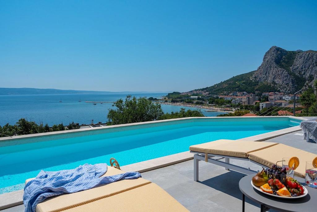 Seaview Villa Filip - Omis — photo 1