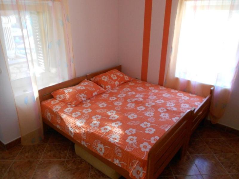 Studio apartment in Privlaka with balcony photo 2