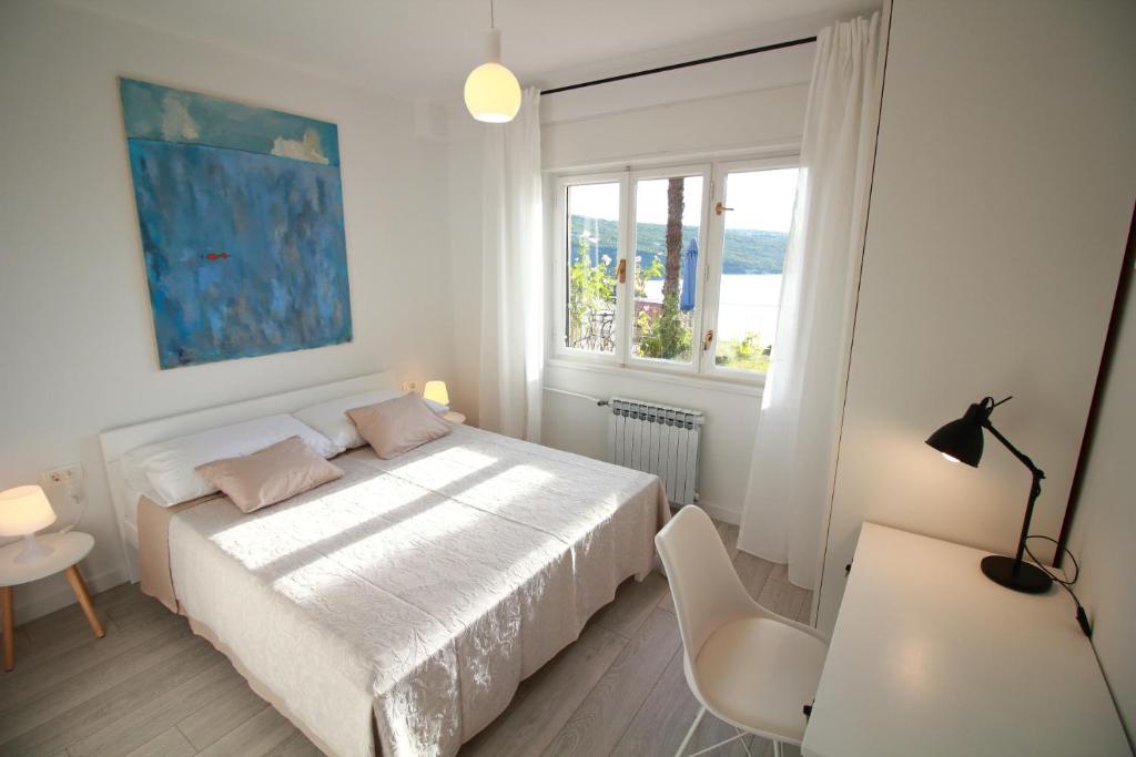 Tramontana apartment - Cozy and charming close to sea photo 2