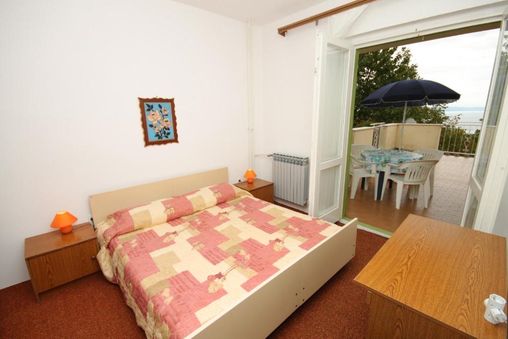 Apartments with parking space Labin - 7468 photo 2