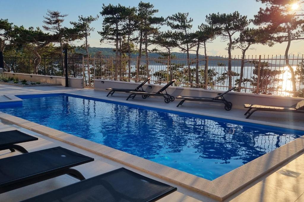 Family-friendly apartments with swimming pool Silo photo 2