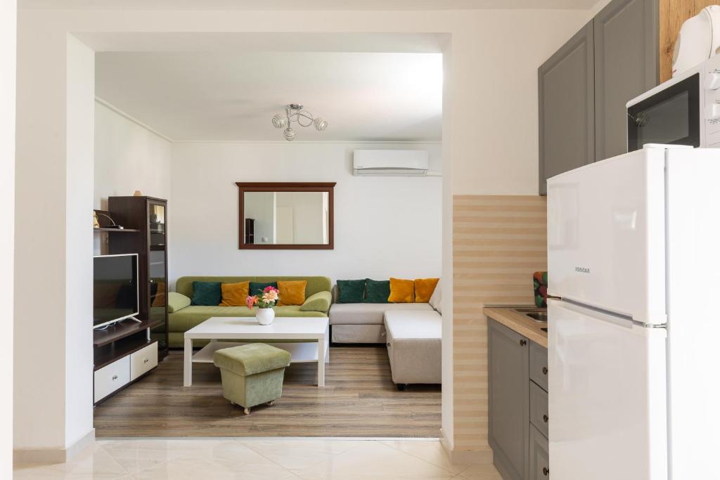 Stephanie green island apartments — photo 1