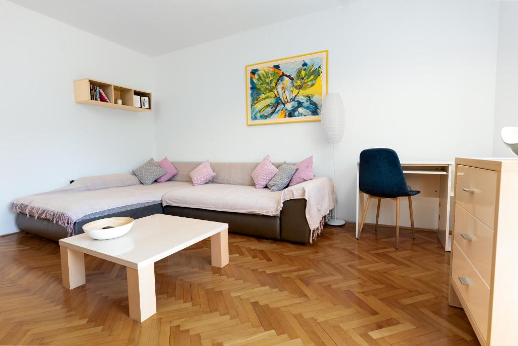 Zen Apartment photo 3