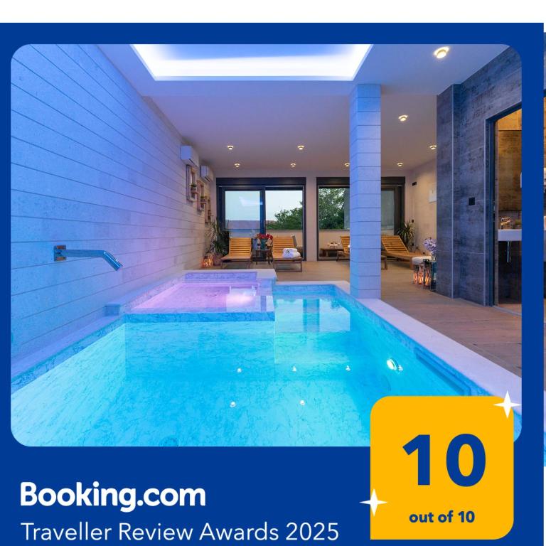 Terra Maiorum -12 person private Villa - heated pool and water massage — photo 1