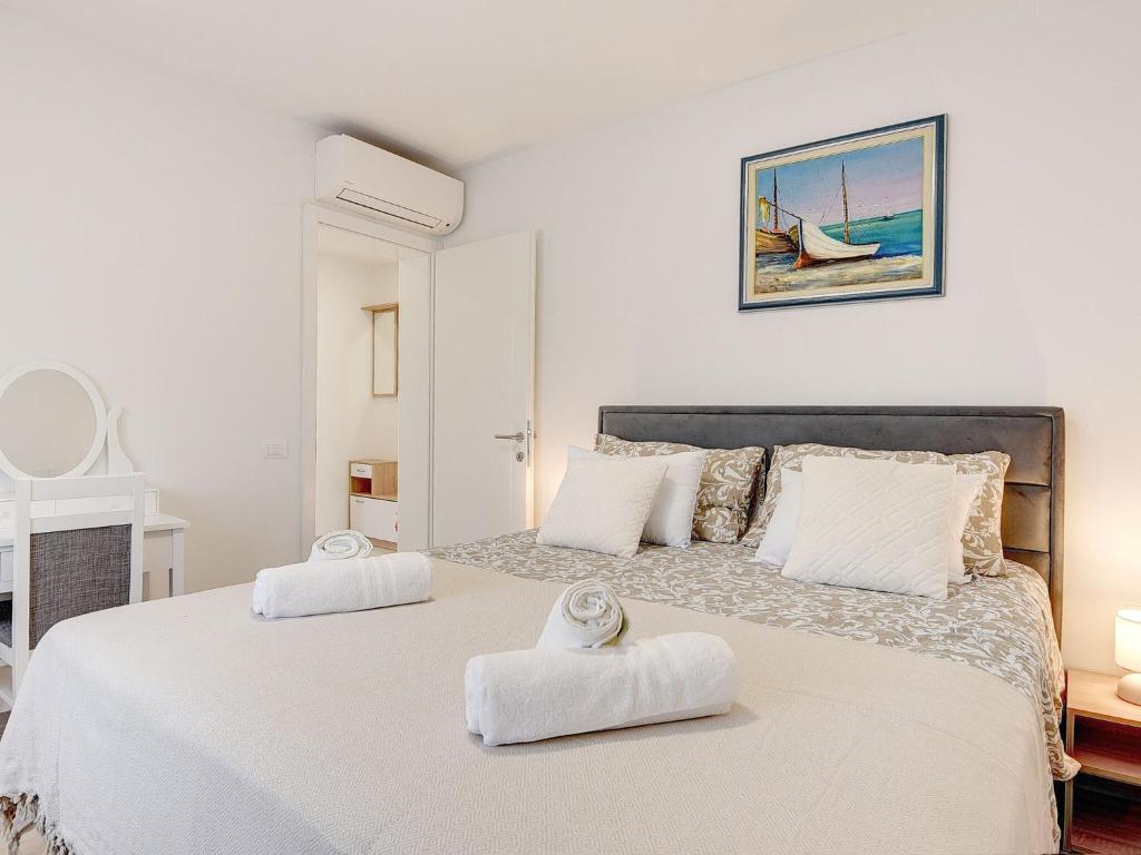 Apartment in Croatia near Stunning Coastline photo 2