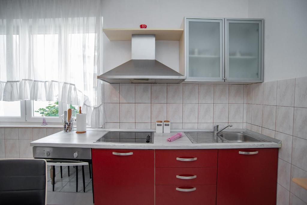 Apartments by the sea Sumpetar photo 3