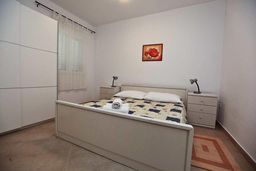 Apartments by the sea Pakostane photo 2