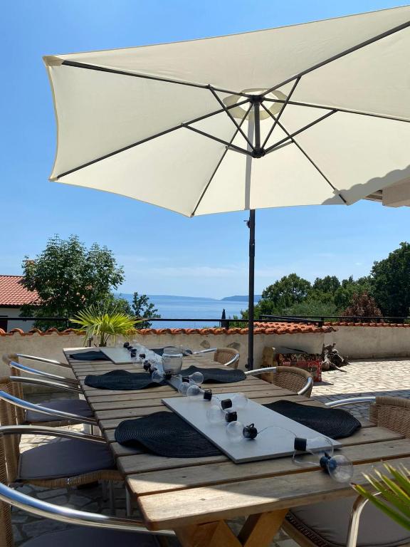 Spacious Seaview Terrace Apartment - Free Parking- Lovran — photo 1