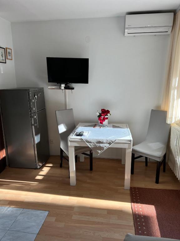 Studio apartman Dora photo 2
