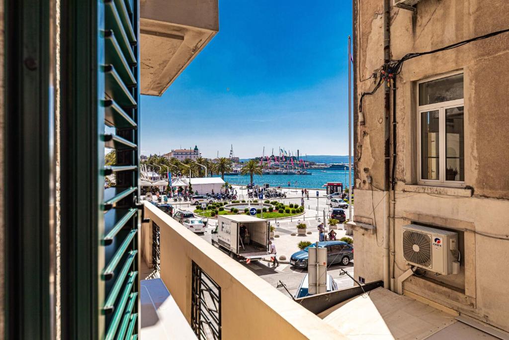 Riva City Rooms photo 3