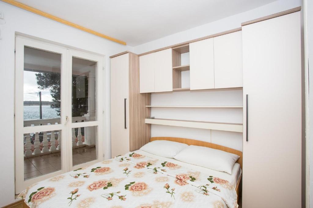 Rooms Katica B&B photo 2