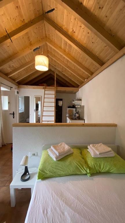 Villa rustica bougainvillea photo 2