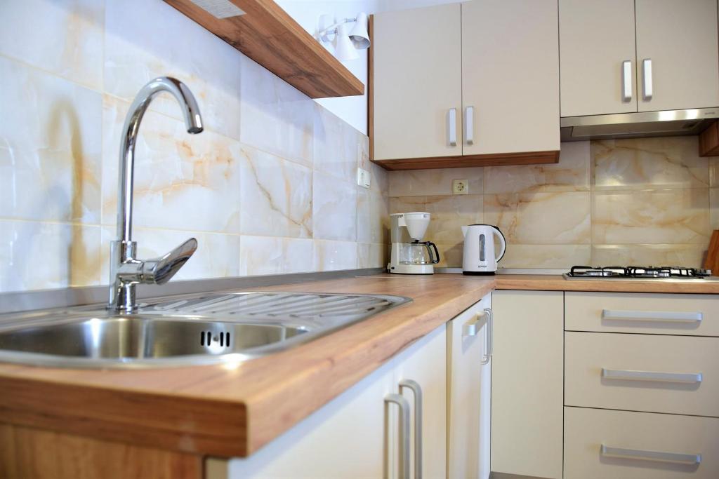 ZORO APARTMENTS photo 3