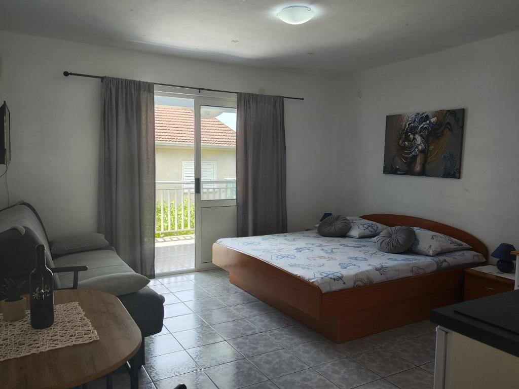 Apartments with parking space Orebic photo 2