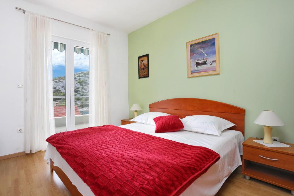Apartments by the sea Razanj photo 2