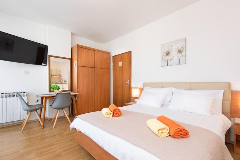 Apartmani BRAUT-Studio-ANDREA 1 with beautiful sea view photo 2