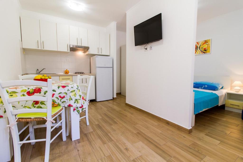 Studio apartment Zeljka — photo 1