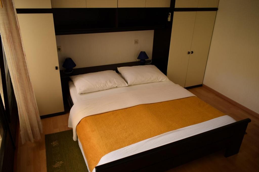 Rooms in Vodice with balcony photo 2