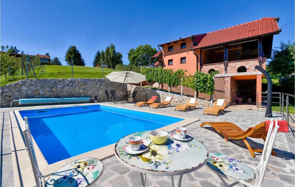 Beautiful Home In Ludbreg photo 2