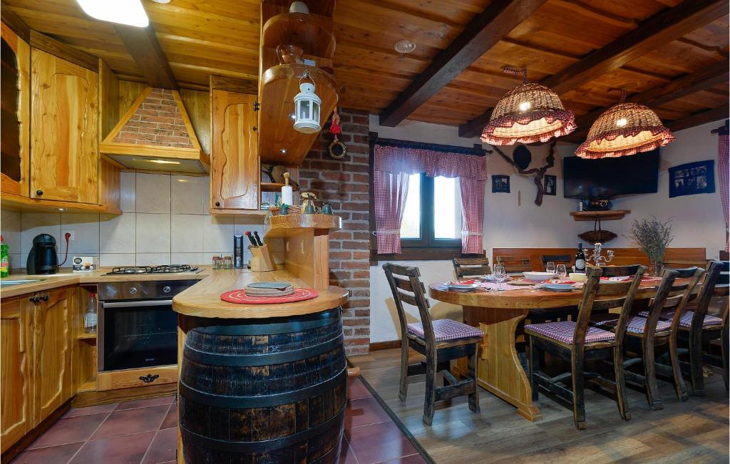 Beautiful Home In Ludbreg photo 3