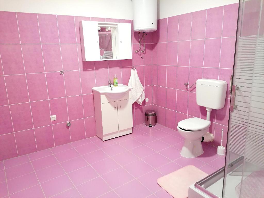 TRI KRALJA - THREE KINGS Apartments in the center with private parking photo 3