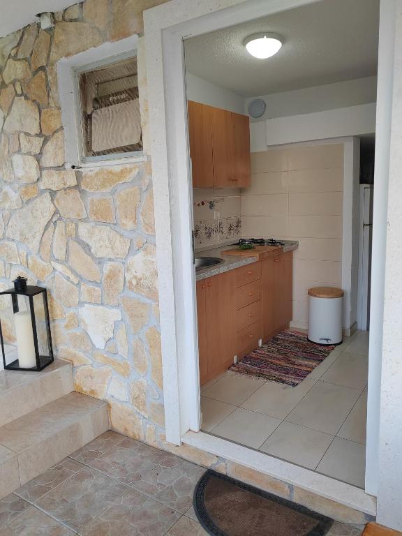 Off grid Robinson house Karmen photo 3