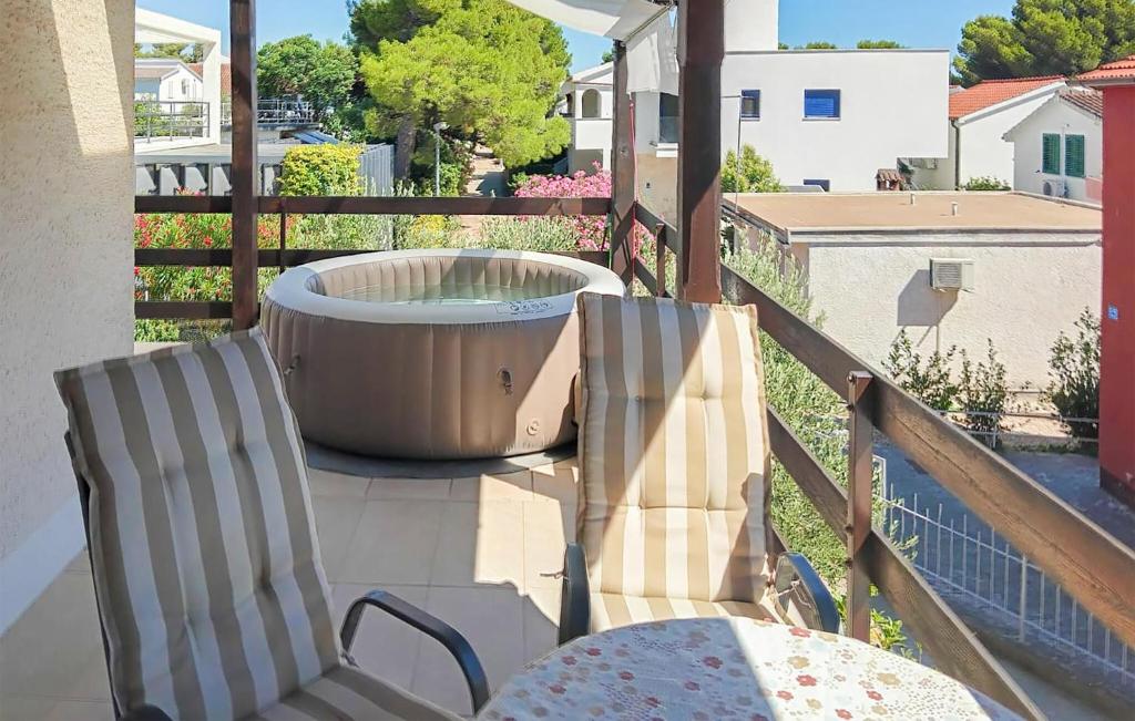 Two-Bedroom Apartment In Jadrija photo 3
