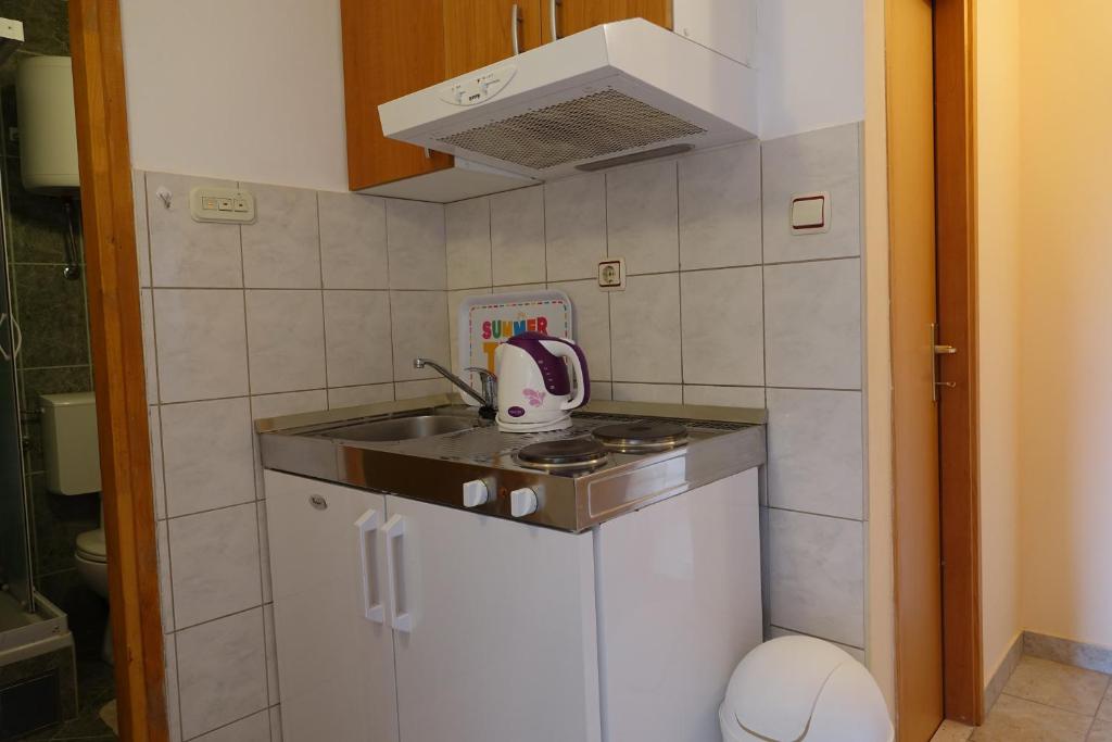Apartments by the sea Podaca photo 3