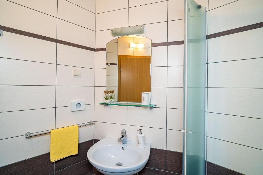 Studio apartment Marija - waterfont with sunbeds! Unique photo 3