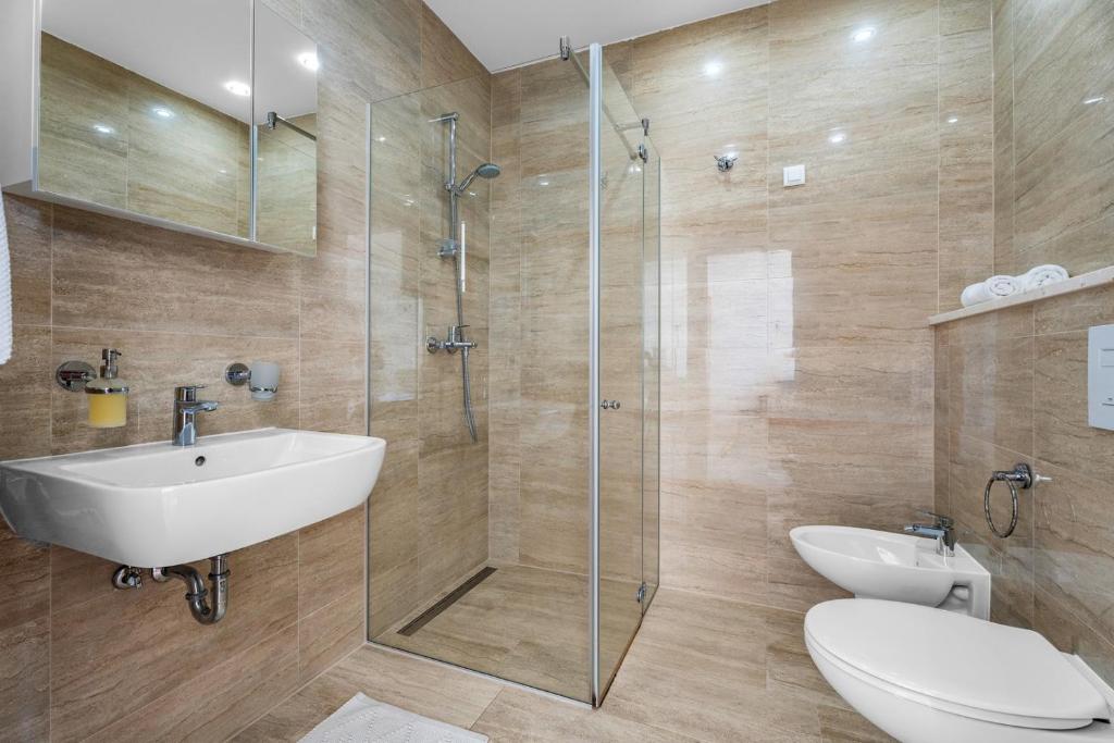 Seaview Villa Matea with 4 en-suite Bedrooms photo 3