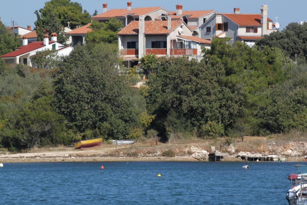 Apartments by the sea Medulin - 2255 — photo 1