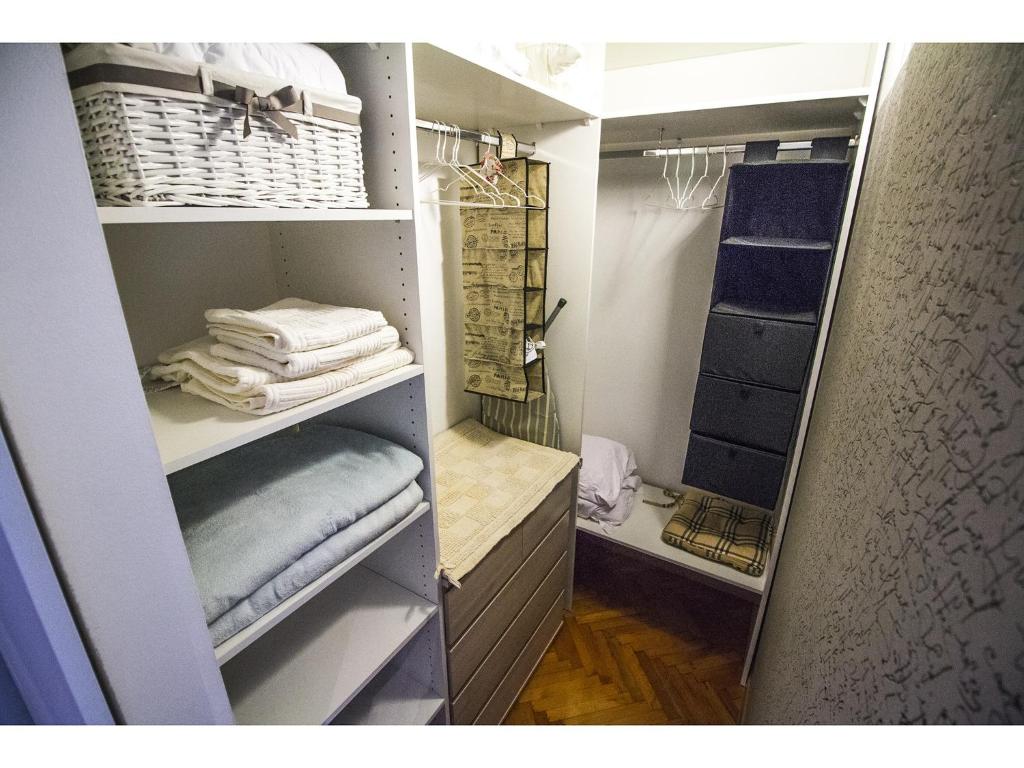 Shades Of Grey Apartments photo 3
