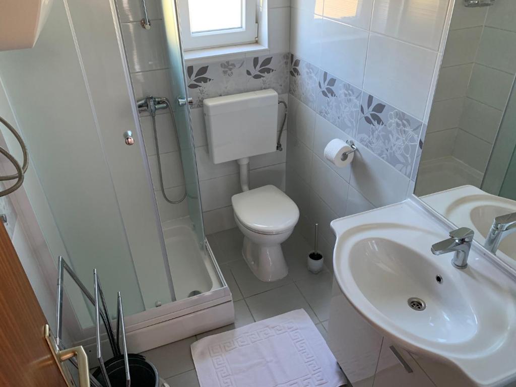 Roca Apartments photo 3