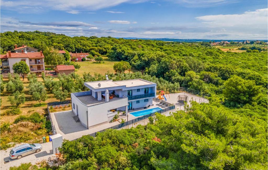 3 Bedroom Cozy Home In Pula photo 2