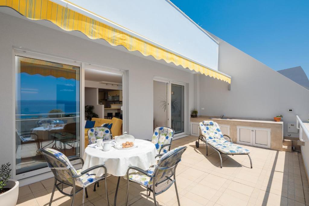 Seaside Apartment Gold 1row photo 3
