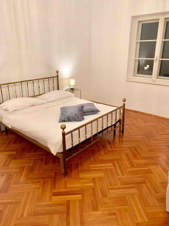 Split City Center Apartment photo 2