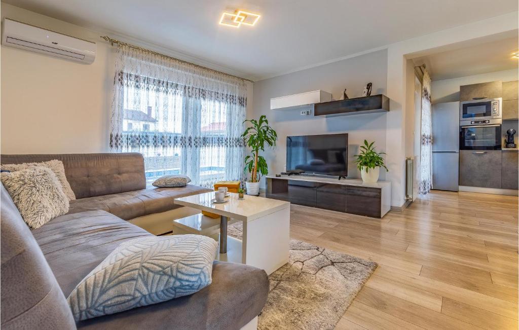 Stunning Home In Skatari With Wifi photo 3