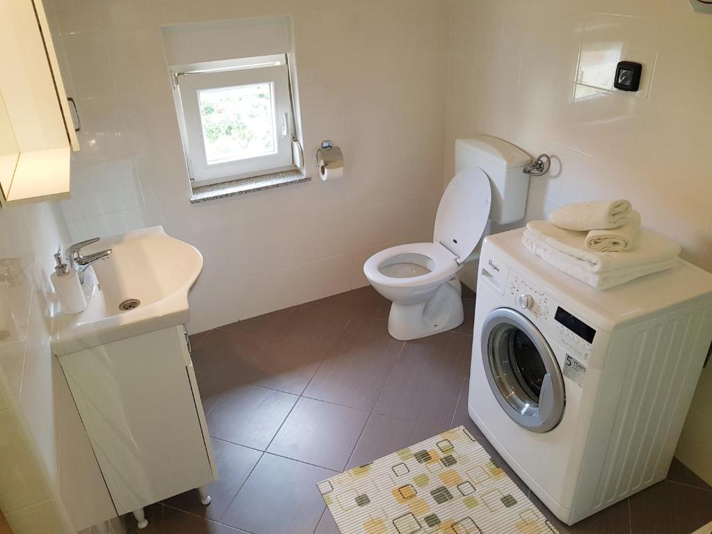 Stoja Apartment photo 3