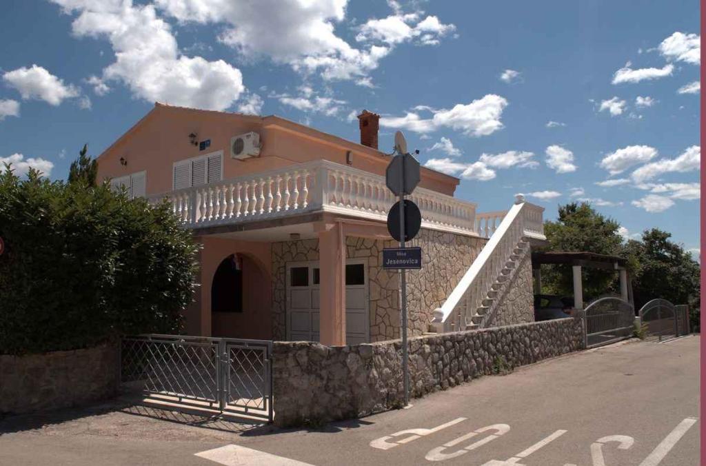 Apartments in Silo - Insel Krk 14530 — photo 1
